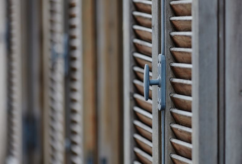 Shutter Latch Replacement